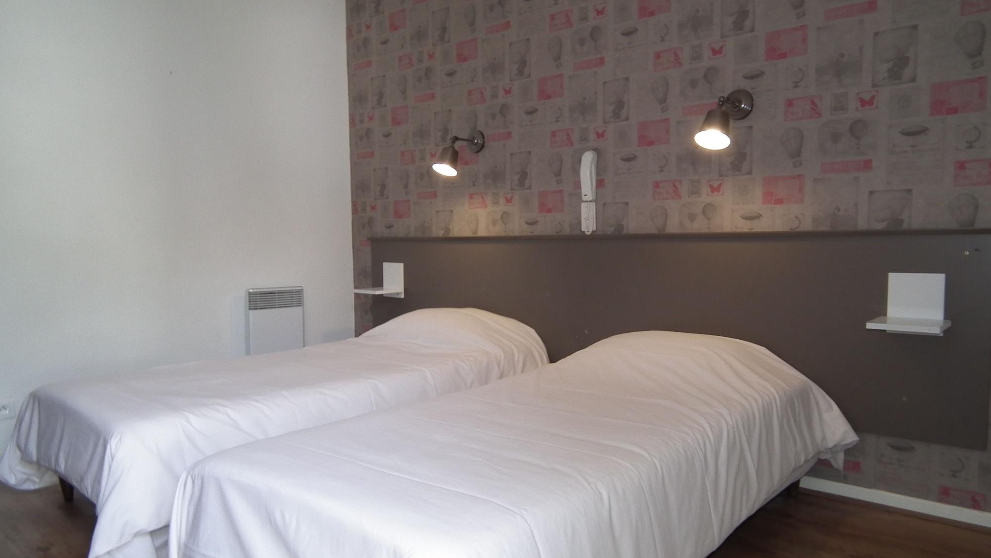Hotel Des Pays Bas ลูร์ด ภายนอก รูปภาพ