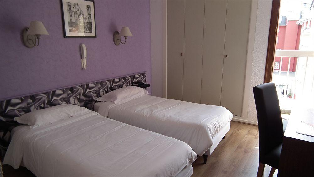 Hotel Des Pays Bas ลูร์ด ภายนอก รูปภาพ