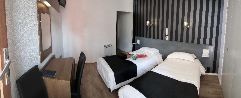 Hotel Des Pays Bas ลูร์ด ภายนอก รูปภาพ