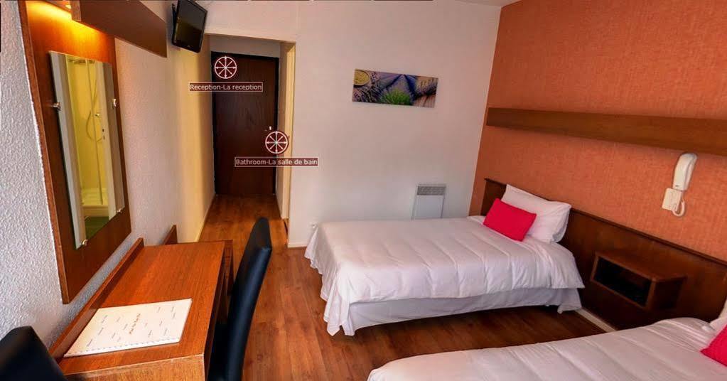 Hotel Des Pays Bas ลูร์ด ภายนอก รูปภาพ